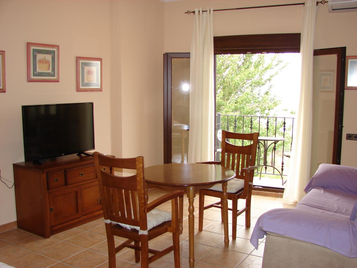 Apartamentos Sierra De Segura Segura de la Sierra Kültér fotó