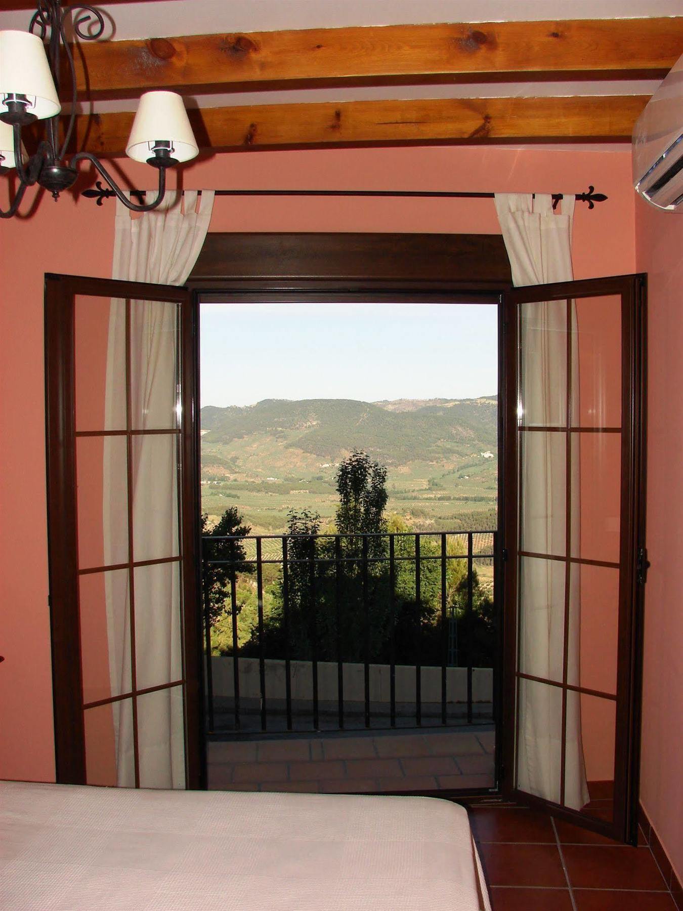 Apartamentos Sierra De Segura Segura de la Sierra Kültér fotó