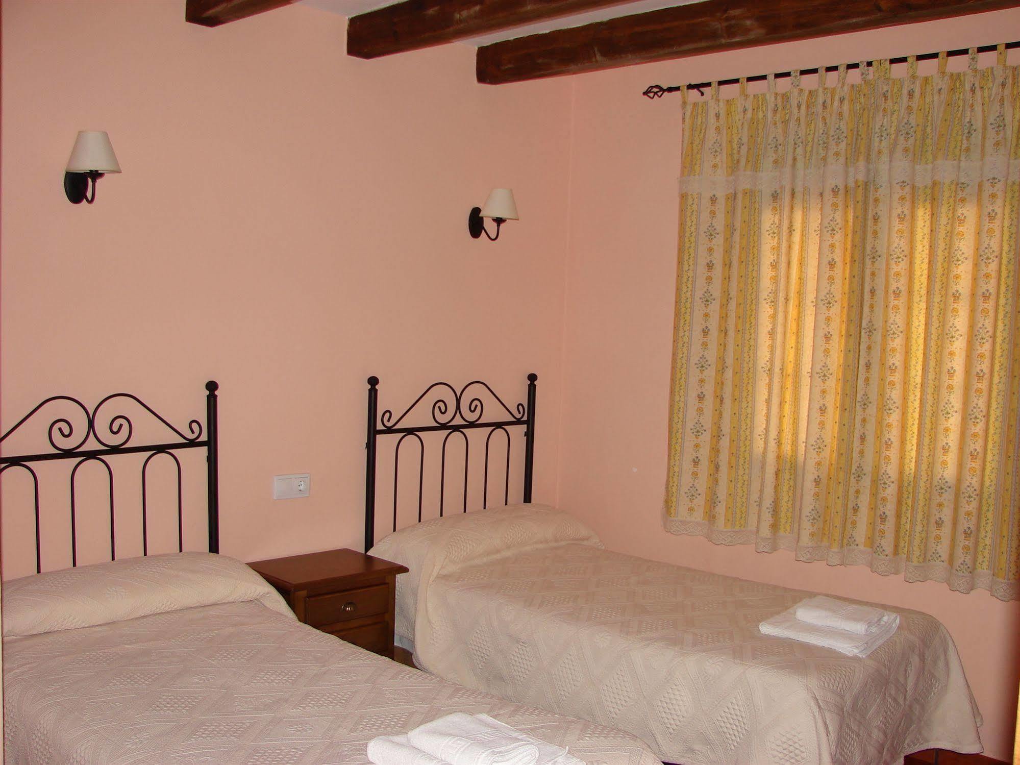 Apartamentos Sierra De Segura Segura de la Sierra Kültér fotó